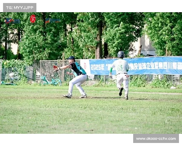 慢投垒球兼具趣味与竞技，成全民健身新选择